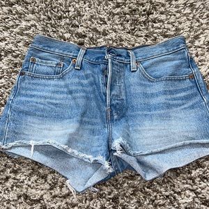 Levi’s shorts